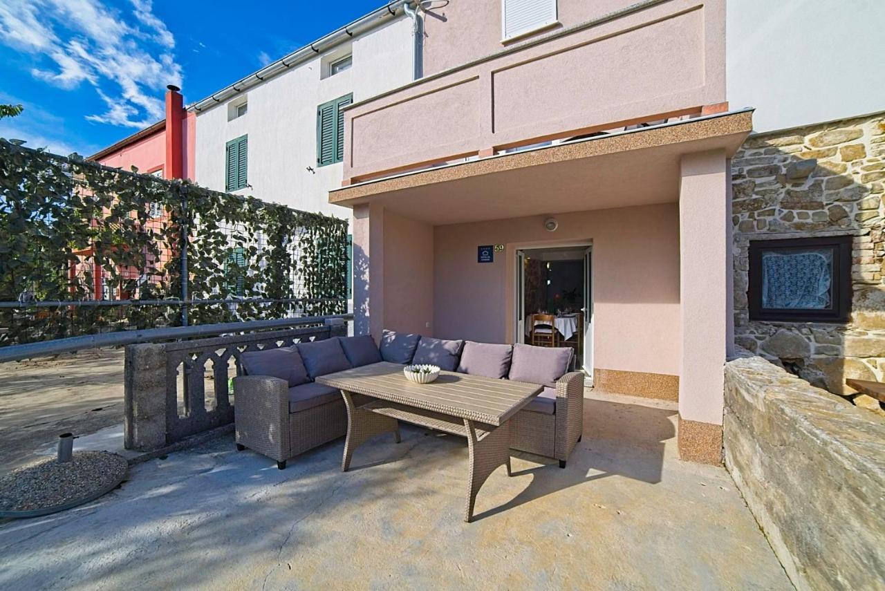 Holiday House Rab Kampor 外观 照片